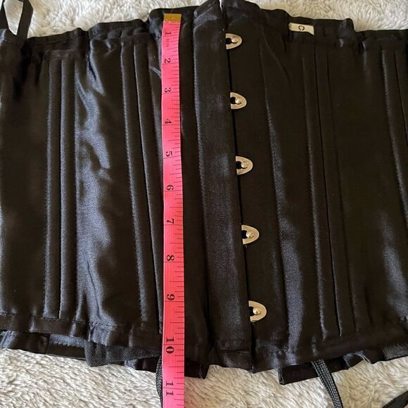 CAMELLIAS corcet black satin 26 steel bones - Picture 8 of 16